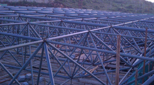 辽宁概述网架加工中对钢材的质量的过细恳求